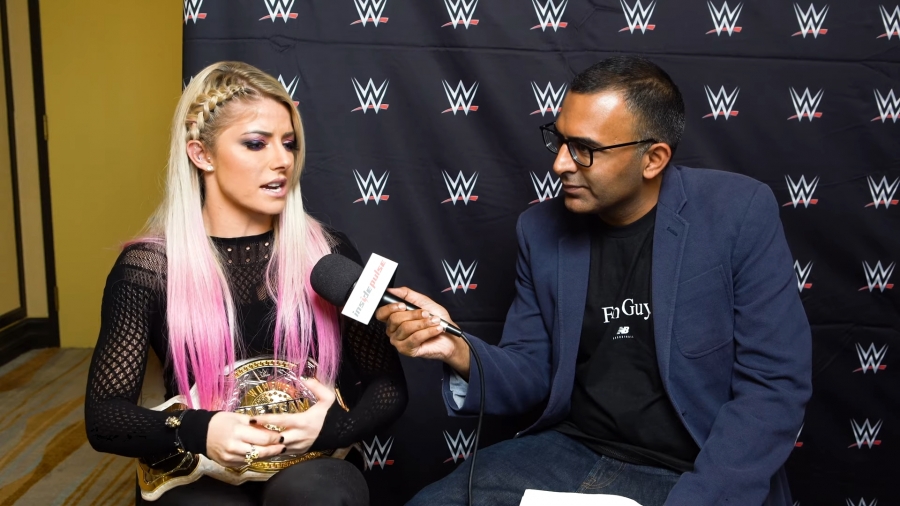 Alexa_Bliss_Interview_-_Summerslam_2019_332.jpeg