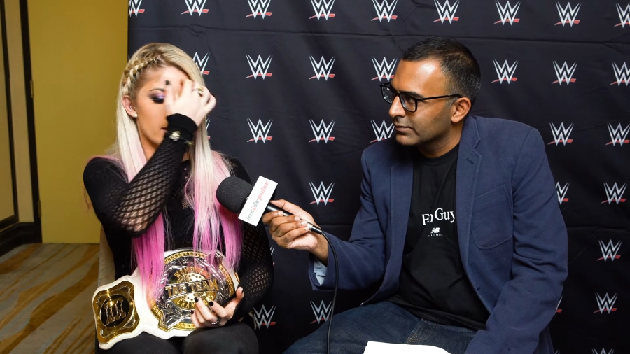 Alexa_Bliss_Interview_-_Summerslam_2019_339.jpeg