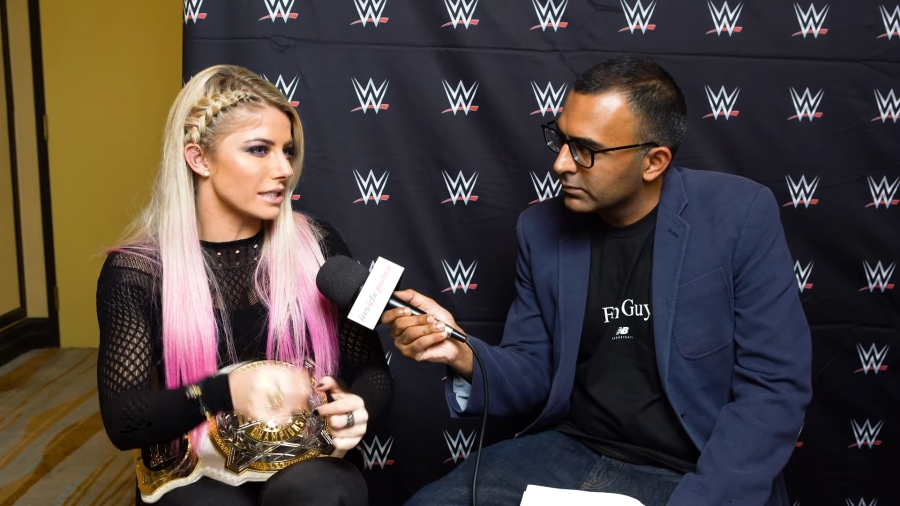 Alexa_Bliss_Interview_-_Summerslam_2019_351.jpeg