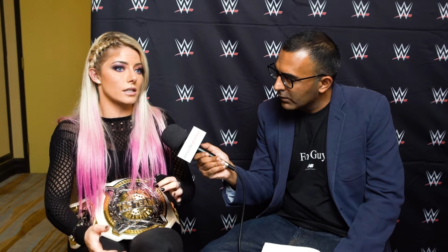 Alexa_Bliss_Interview_-_Summerslam_2019_392.jpeg