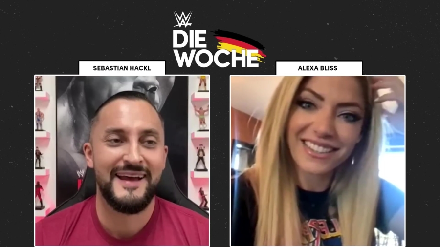 Alexa_Bliss_Interview_28WWE_-_Die_Woche29_0174.jpg