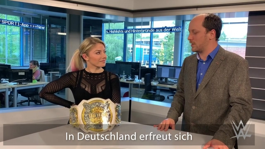 Alexa_Bliss_schlagen_Lasst_es_sie_14.jpg