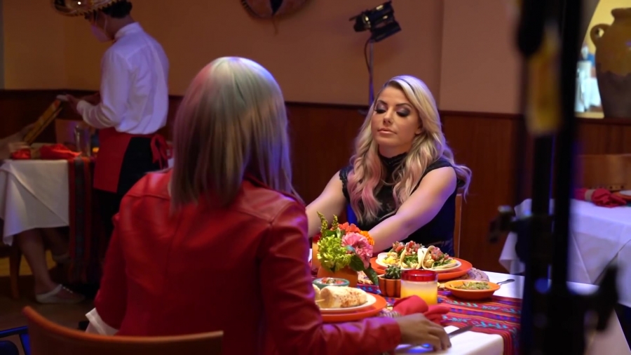 Behind-The-Scenes_with_MICK_FOLEY___ALEXA_BLISS_on_the_set_of_their_WWE_2K_Battlegrounds_commercial_386.jpg