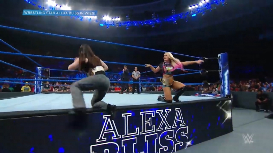 Chris_Stephan_vs_ALEXA_BLISS_068.jpeg