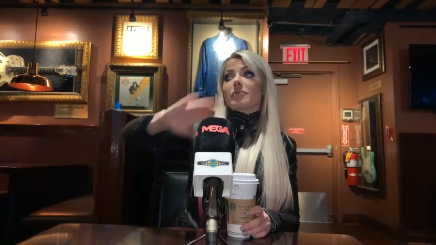 Entrevista_a_Alexa_Bliss_en_WrestleMania_35_220.jpeg