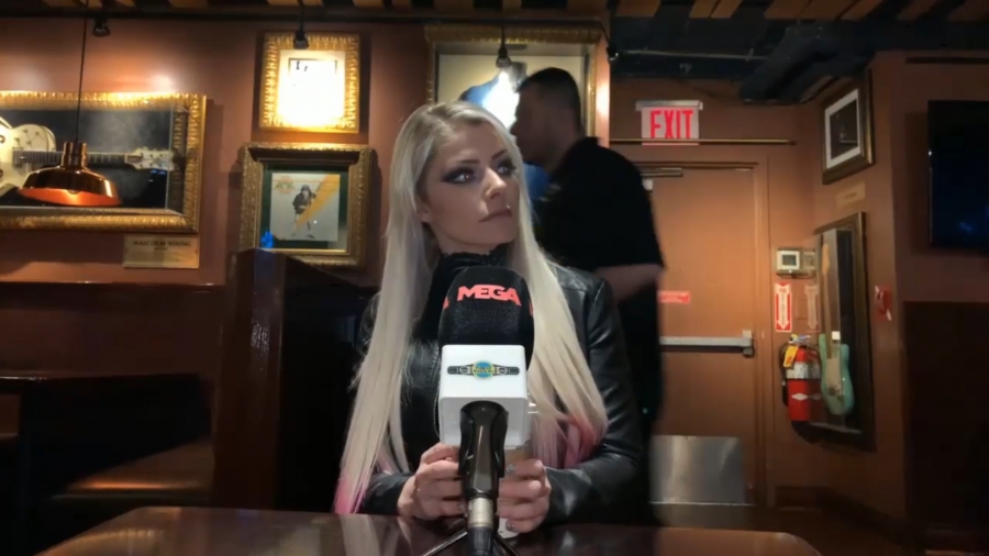 Entrevista_a_Alexa_Bliss_en_WrestleMania_35_250.jpeg