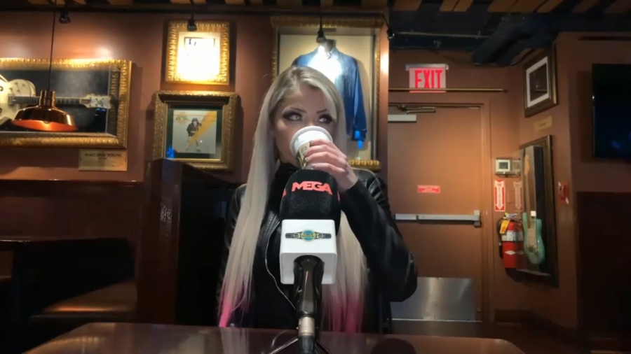 Entrevista_a_Alexa_Bliss_en_WrestleMania_35_340.jpeg