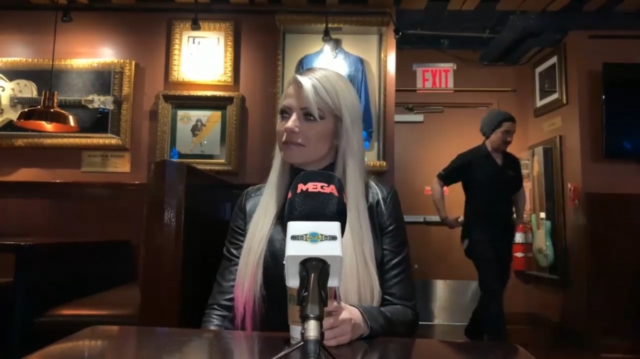 Entrevista_a_Alexa_Bliss_en_WrestleMania_35_440.jpeg