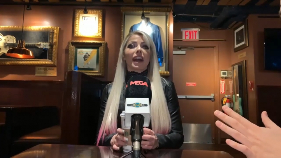 Entrevista_a_Alexa_Bliss_en_WrestleMania_35_490.jpeg