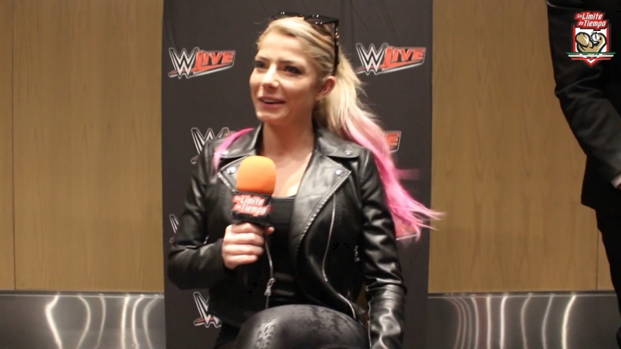 Mano_A_Mano_Express__Alexa_Bliss_wwe_063.jpeg