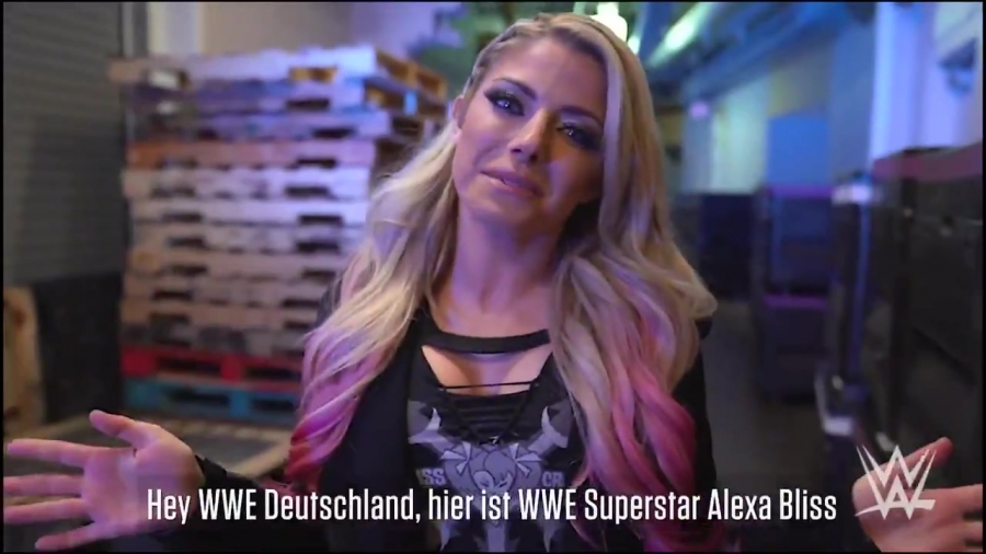 WWEDeutschland-1247819240431902720-20200408_043104-vid1_04.jpg