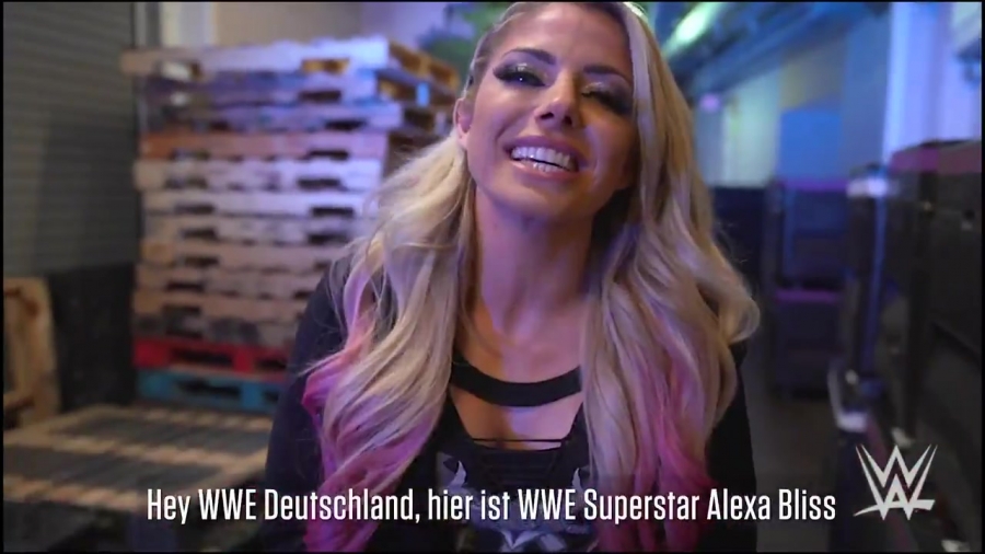 WWEDeutschland-1247819240431902720-20200408_043104-vid1_06.jpg