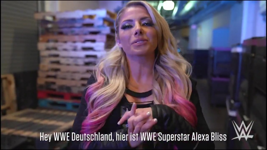 WWEDeutschland-1247819240431902720-20200408_043104-vid1_08.jpg