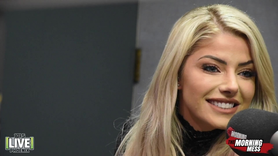 WWE_Alexa_Bliss_talks_Make_Up_Baking_and_being_the_bad_guy_with_The_Morning_Mess_037.jpg