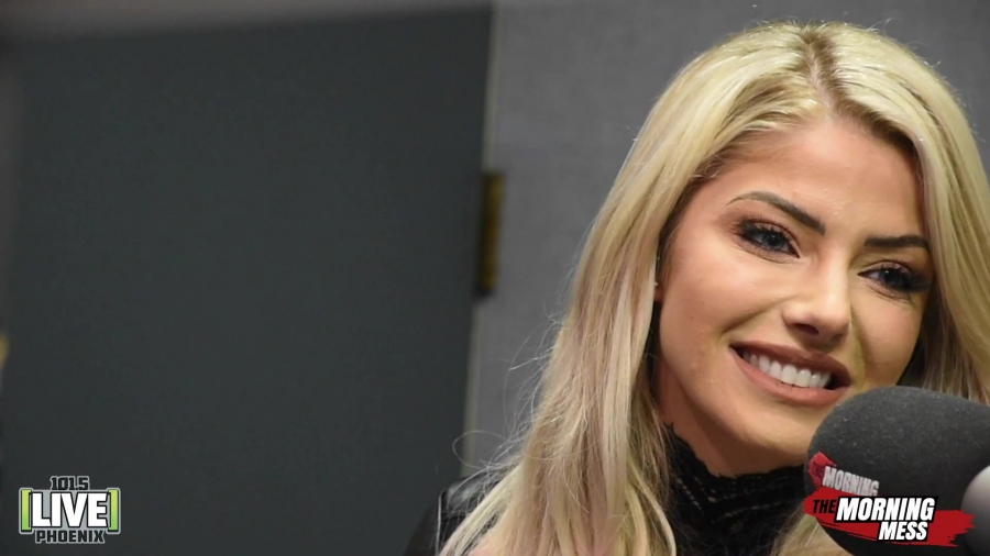 WWE_Alexa_Bliss_talks_Make_Up_Baking_and_being_the_bad_guy_with_The_Morning_Mess_053.jpg