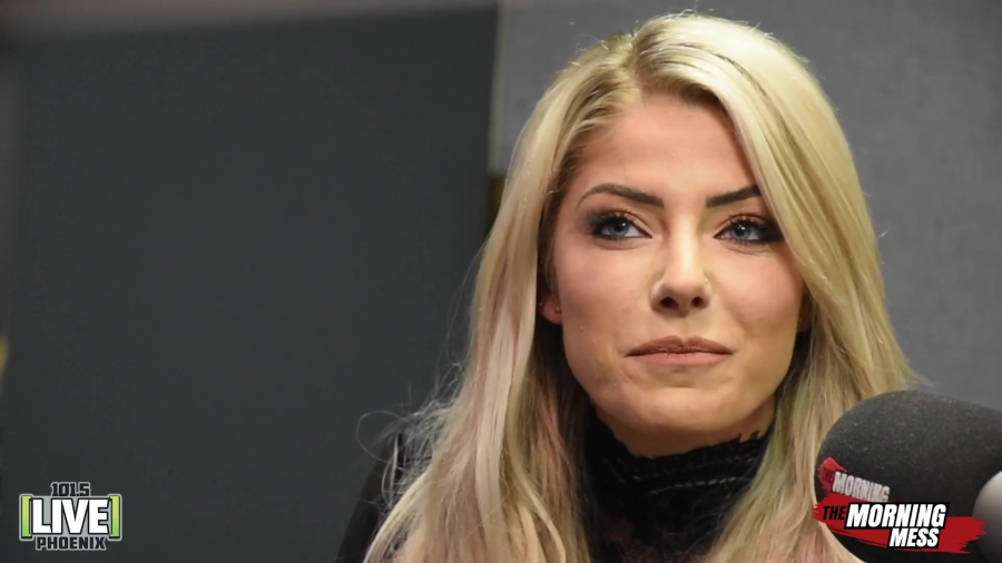 WWE_Alexa_Bliss_talks_Make_Up_Baking_and_being_the_bad_guy_with_The_Morning_Mess_124.jpg