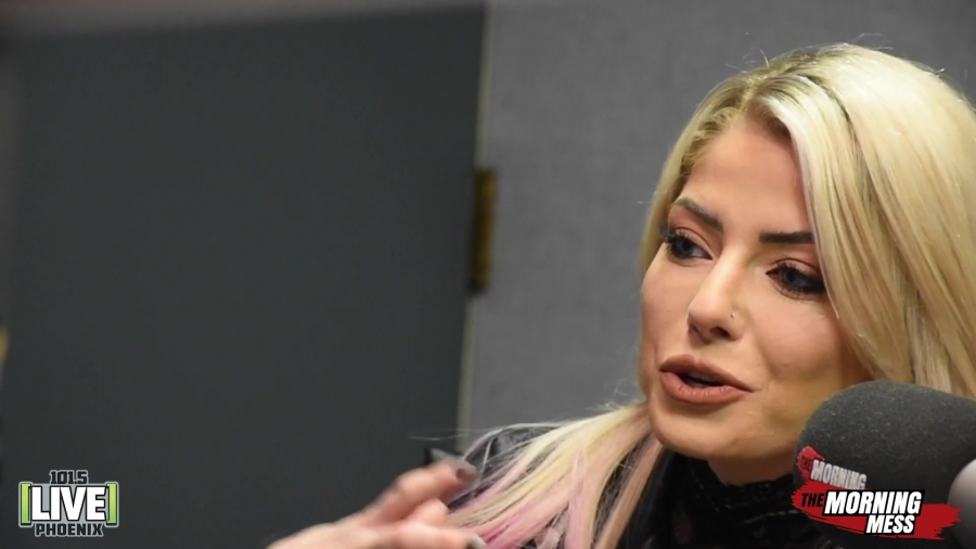 WWE_Alexa_Bliss_talks_Make_Up_Baking_and_being_the_bad_guy_with_The_Morning_Mess_135.jpg