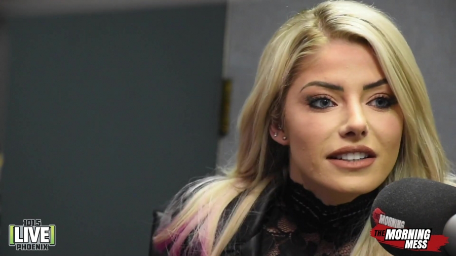 WWE_Alexa_Bliss_talks_Make_Up_Baking_and_being_the_bad_guy_with_The_Morning_Mess_163.jpg