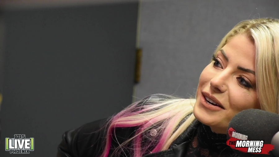 WWE_Alexa_Bliss_talks_Make_Up_Baking_and_being_the_bad_guy_with_The_Morning_Mess_165.jpg