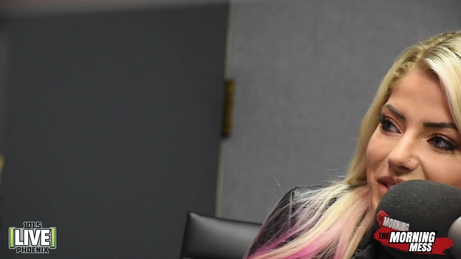 WWE_Alexa_Bliss_talks_Make_Up_Baking_and_being_the_bad_guy_with_The_Morning_Mess_235.jpg