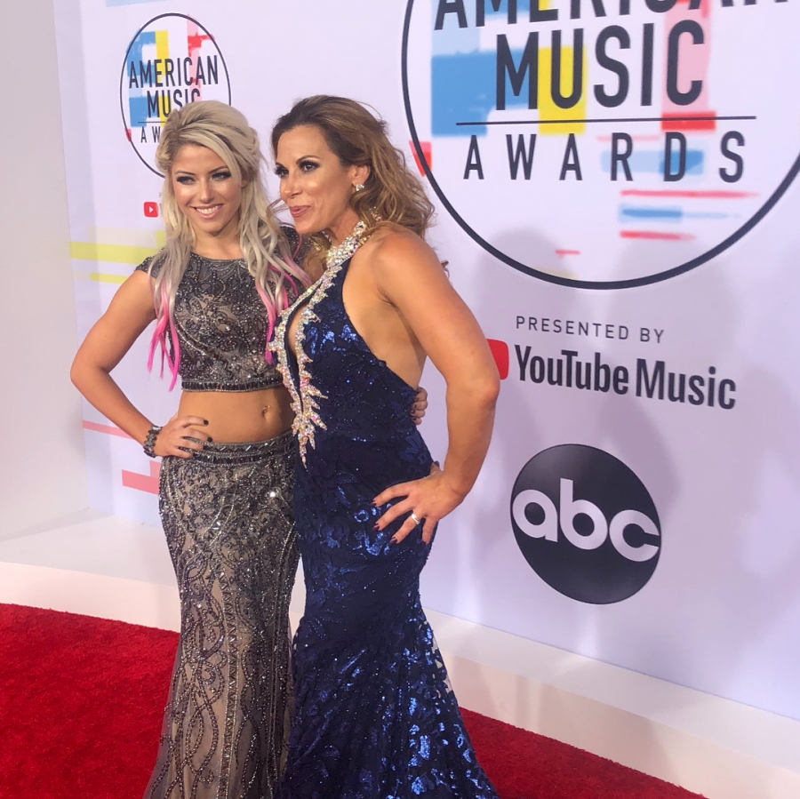 alexa-bliss-american-music-awards-in-los-angeles-10092018-14.jpg