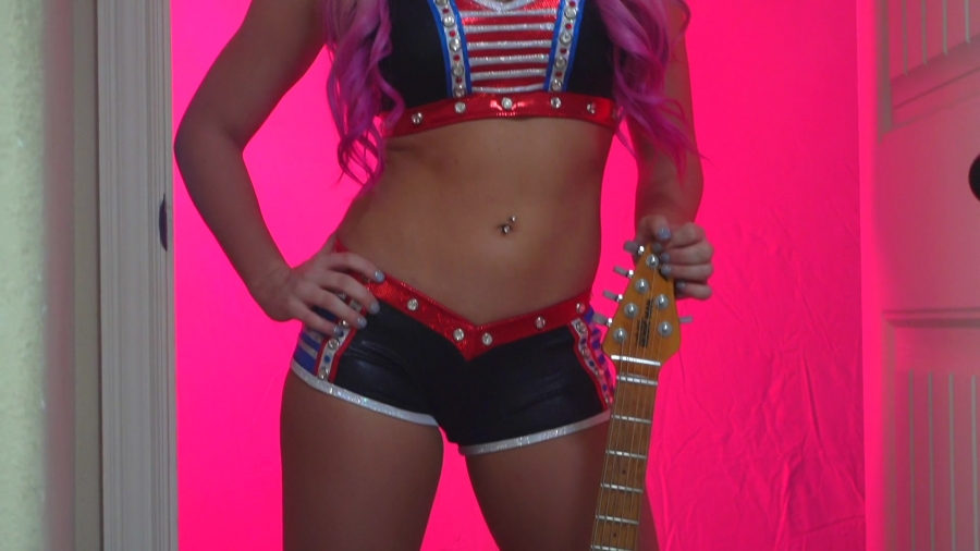 alexabliss_bowlingforsoup_020420_1920x1080_343.jpg