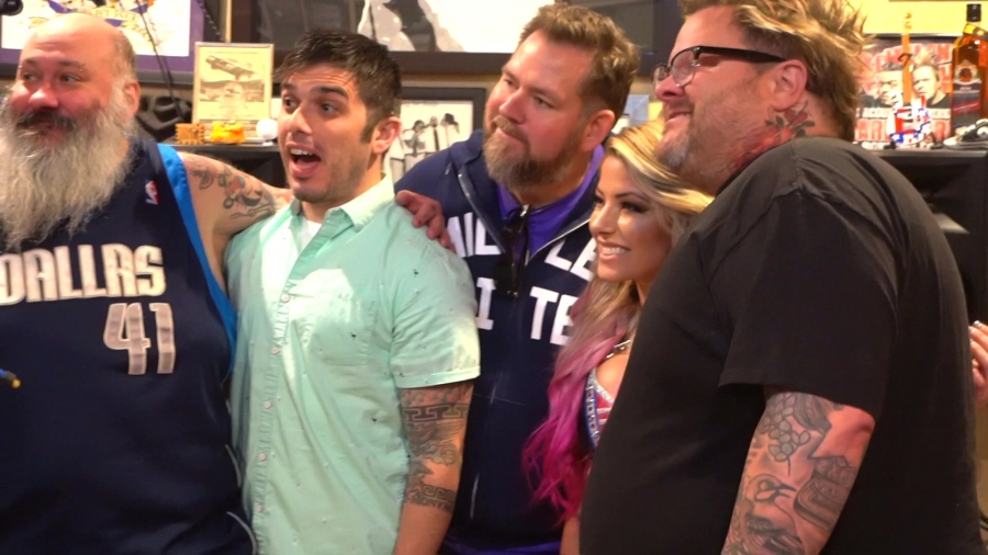 alexabliss_bowlingforsoup_020420_1920x1080_395.jpg