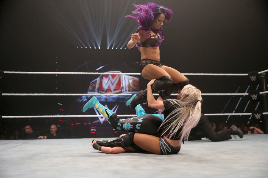 wwe-raw-in-italia-a-torino-sasha-banks-vs-alexa-bliss.jpg