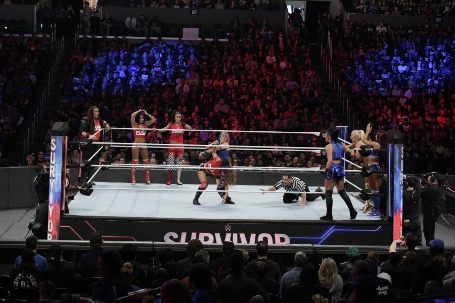 wwe-survivor-series-2018-women-s-5-on-5-elimination-match-2.jpg