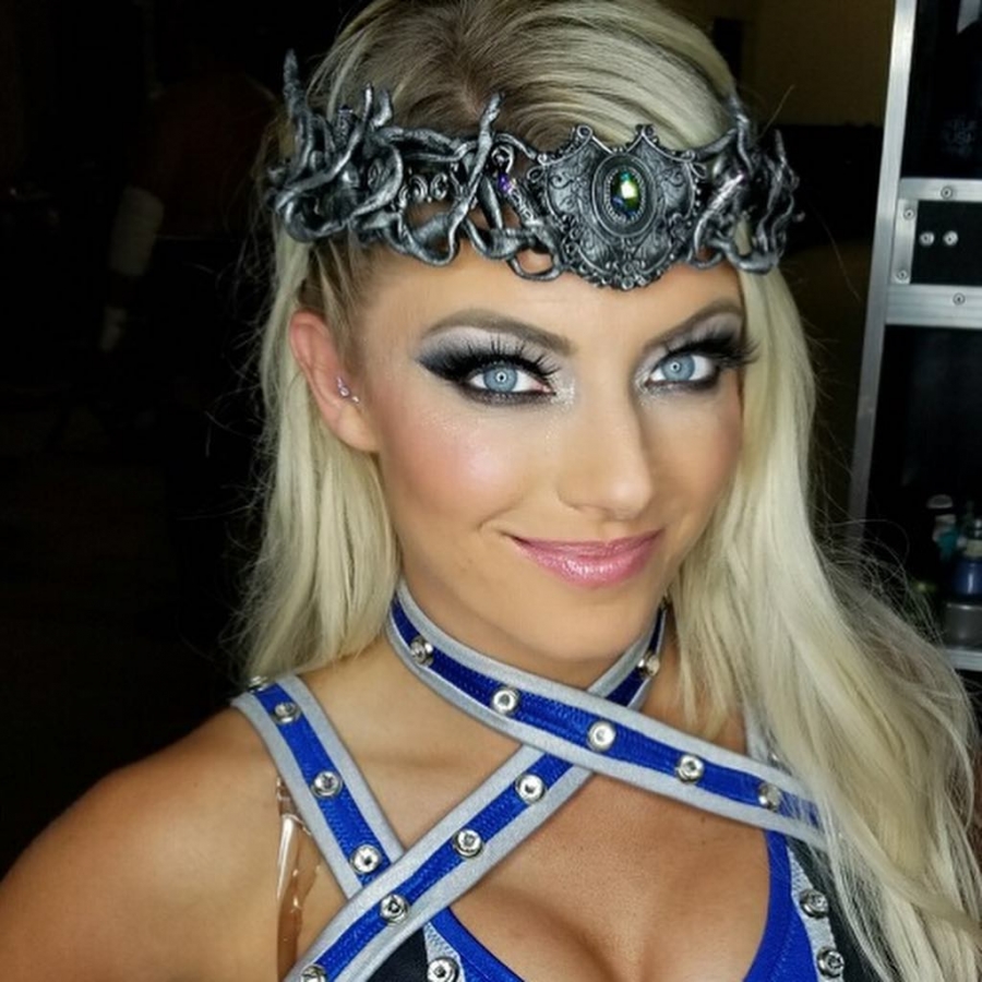 wweglamsquad_40484875_170854247150562_416388215885185387_n.jpg