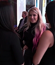 ALEXA_BLISS___KOFI_KINGSTON_meet_the_Bella_BABY_BUMPS21-NGXSKM6WQDA_299.jpg