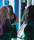 ALEXA_BLISS___KOFI_KINGSTON_meet_the_Bella_BABY_BUMPS21-NGXSKM6WQDA_336.jpg