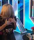 ALEXA_BLISS___KOFI_KINGSTON_meet_the_Bella_BABY_BUMPS21-NGXSKM6WQDA_350.jpg