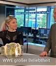 Alexa_Bliss_schlagen_Lasst_es_sie_17.jpg