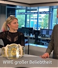 Alexa_Bliss_schlagen_Lasst_es_sie_19.jpg