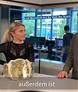 Alexa_Bliss_schlagen_Lasst_es_sie_22.jpg