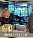 Alexa_Bliss_schlagen_Lasst_es_sie_29.jpg