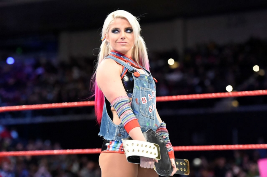 mickie-james-vs-alexa-bliss-c-a-wwe-raw-7-maxw-1280.jpg