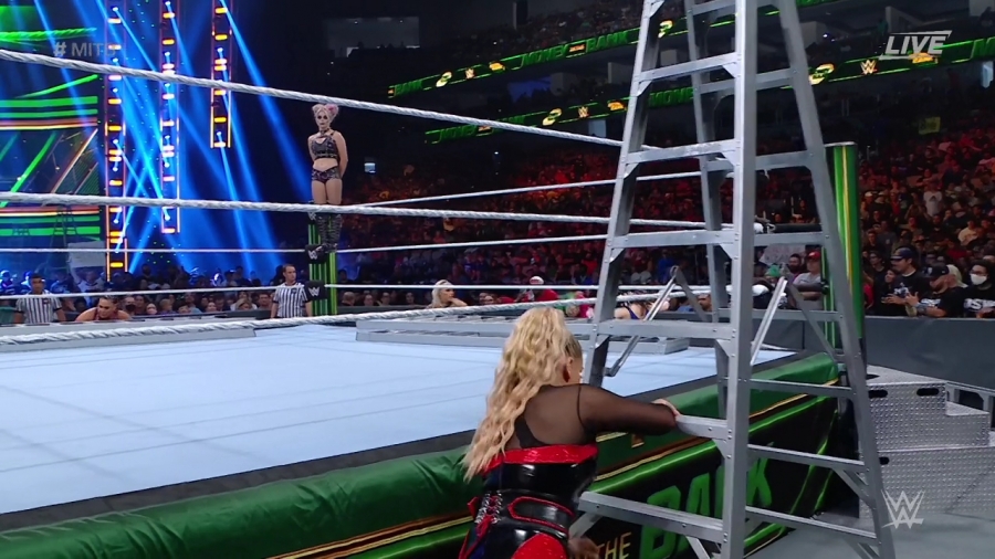 Women_s_MITB_Match_mp40547.jpg