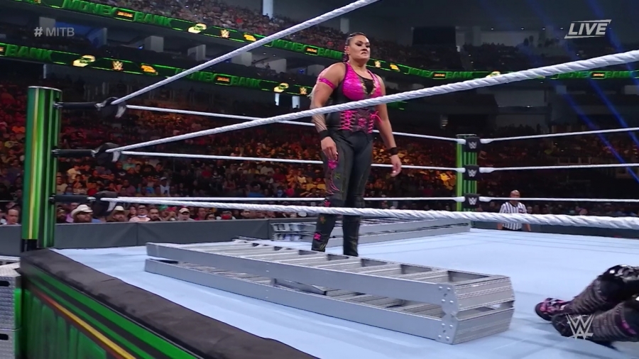 Women_s_MITB_Match_mp40618.jpg