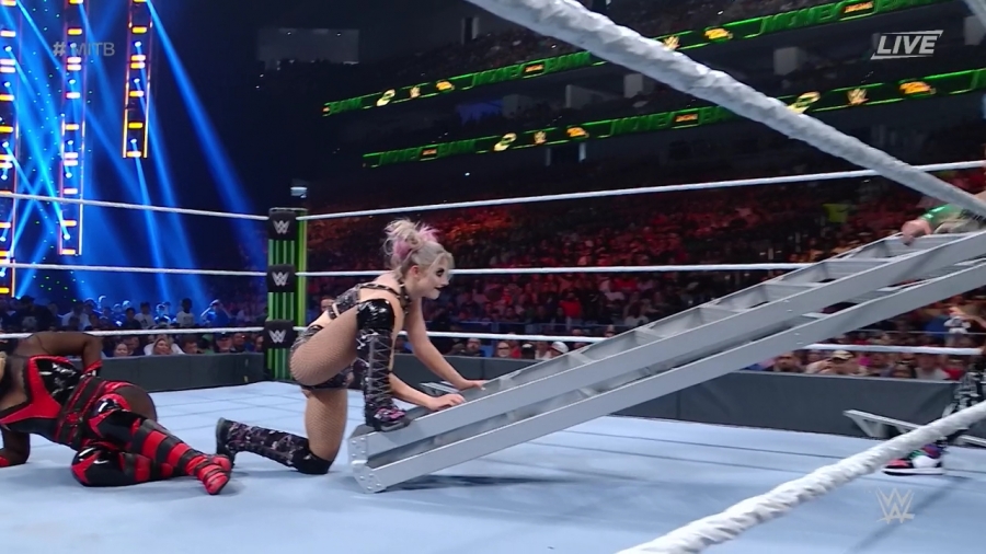 Women_s_MITB_Match_mp40867.jpg