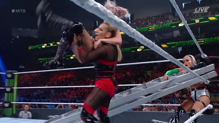 Women_s_MITB_Match_mp40878.jpg