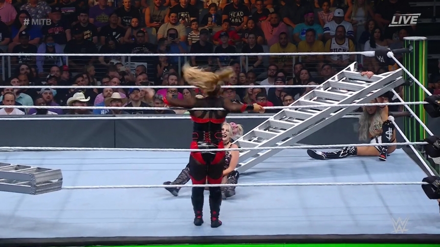 Women_s_MITB_Match_mp40883.jpg