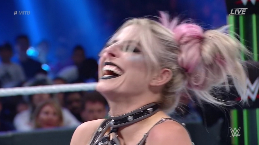 Women_s_MITB_Match_mp40888.jpg