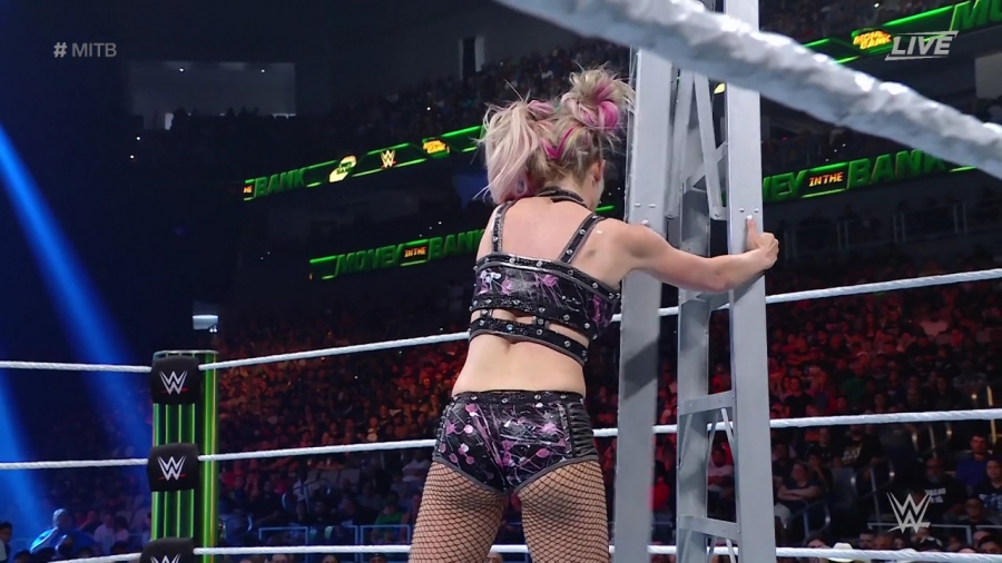 Women_s_MITB_Match_mp40922.jpg