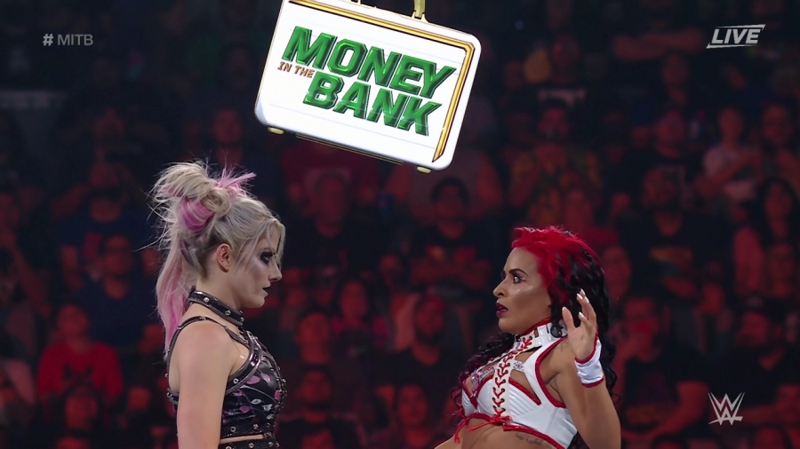 Women_s_MITB_Match_mp40940.jpg