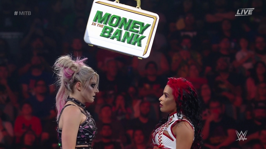 Women_s_MITB_Match_mp40941.jpg