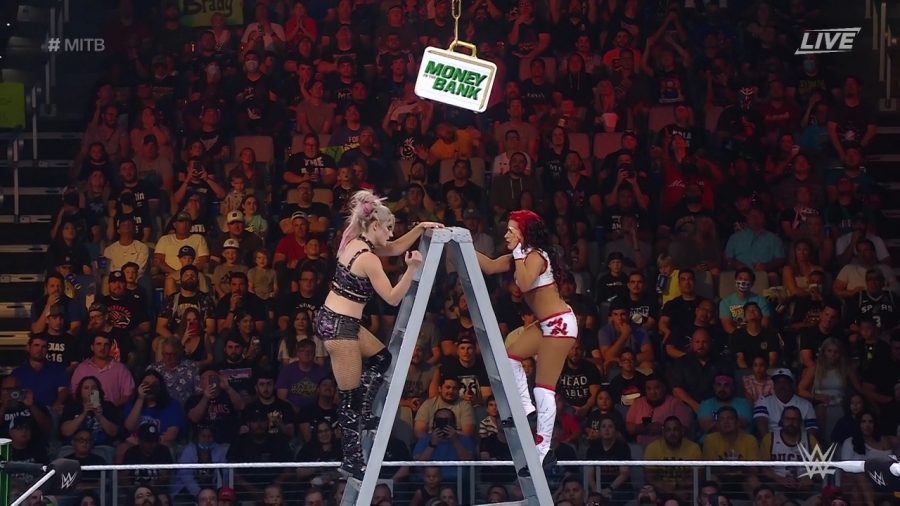 Women_s_MITB_Match_mp40952.jpg