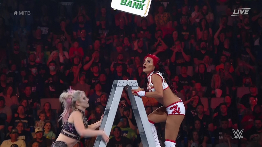 Women_s_MITB_Match_mp41382.jpg