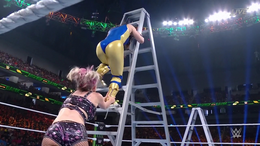 Women_s_MITB_Match_mp41395.jpg